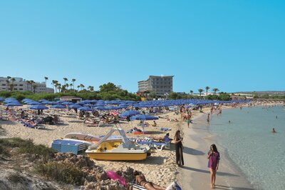 Hotel Dome Beach , pláž, Ayia Napa, Cyprus, pláž - letecký zájazd s CK Turancar