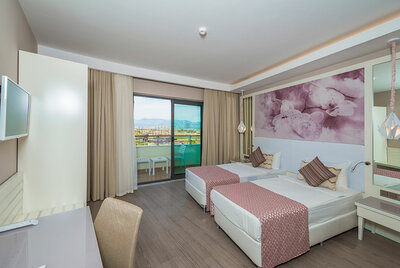 Diamond Premium Hotel & Spa - štandardná izba - letecký zájazd CK Turancar - Turecko, Titreyengöl 