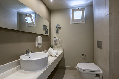 E-Geo Easy Living resort - kúpelňa - letecky zájazd CK TURANCAR - Kos Marmari