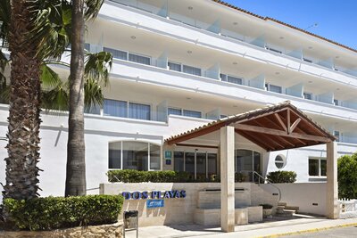 Hotel THB Dos Playas - vstup do hotela - letecký zájazd CK Turancar - Malorka, Cala Ratjada