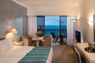 Coral Beach Hotel Resort - izba - letecký zájazd CK Turancar - Cyprus, Coral Bay