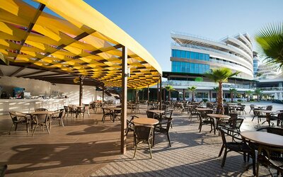 Raymar Resort & Aqua - bar pri bazéne - letecký zájazd CK Turancar - Turecko, Cengerköy