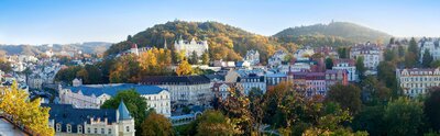 CK Turancar, autobusový poznávací zájazd, Zlatý český trojuholník, Karlovy Vary, panoráma mesta