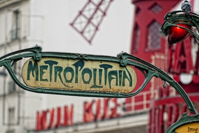 Letecký poznávací zájazd Paríž Moulin Rouge