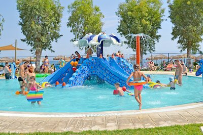 Hotel Messonghi Beach - detský bazén - letecký zájazd CK Turancar - Korfu, Messonghi