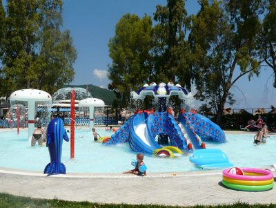 Grécko - Korfu - Hotel Messonghi Beach - aquapark