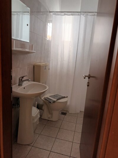 Apartmány Stella - kúpeľňa - autobusová doprava CK Turan(Olympic Beach, Olympská riviéra)