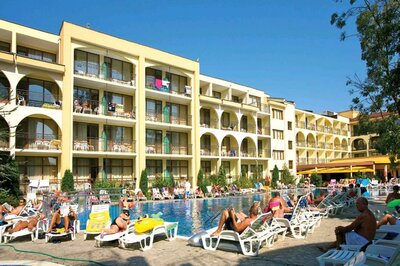 Hotel Yavor Palace - letecký a autobusový zájazd CK Turancar - Bulharsko, Slnečné pobrežie - bazen