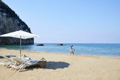 Grécko - Korfu -  Hotel Mayor La Grotta Verde - pláž
