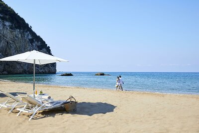Grécko - Korfu -  Hotel Mayor La Grotta Verde - pláž