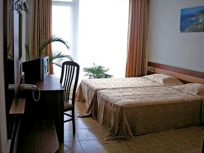 Hotel Queen Nelly - izba - letecký a autobusový zájazd CK Turancar - Bulharsko, Primorsko