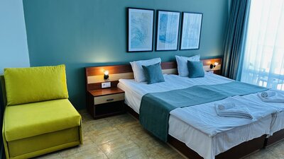 Hotel Queen Nelly - izba, etecký a autobusový zájazd CK Turancar - Bulharsko , Primorsko