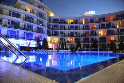 Hotel Queen Nelly - letecký a autobusový zájazd CK Turancar - Bulharsko , Primorsko