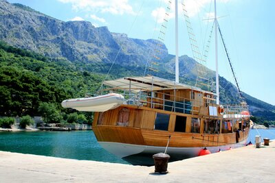 hotel Brzet - mesto Omiš - autobusový zájazd CK Turancar - Chorvátsko, Omiš