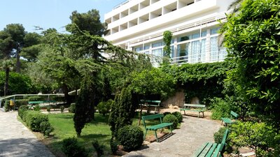 hotel Biokovka - areál - autobusový zájazd CK Turancar - Chorvátsko - Makarska