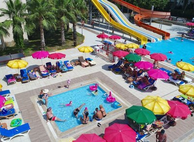 Hotel Eftalia Resort - bazén - letecký zájazd CK Turancar - Turecko, Konakli