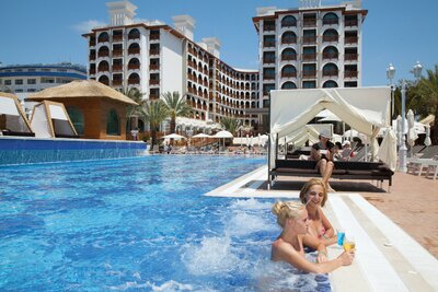 Hotel Quattro Beach Resort & Spa - bazén - letecký zájazd CK Turancar - Turecko, Konakli
