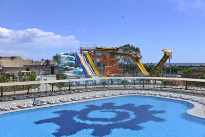Hotel Sunmelia Beach Resort & Spa - tobogany - letecký zájazd CK Turancar - Turecko, Kizilagac