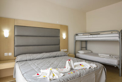 hotel Marathon - izba pre 4 osoby - letecká doprava CK Turancar (Rodos, Kolymbia)