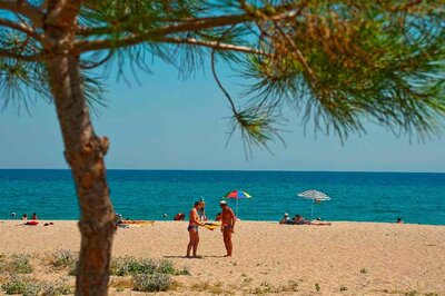 Hotel Sun beach-pláž-Platamon-Olympská riviéra (autobusové zájazdy CK Turancar)