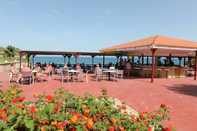 Hotel Alfa Beach - bar -  letecký zájazd CK Turancar (Rodos, Kolymbia)