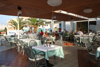 Hotel Flisvos Beach - reštaurácia - letecký zájazd CK Turancar - Kréta, Rethymno