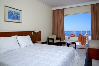 Hotel Sunshine Club - letecký zájazd CK Turancar - Korfu, Nissaki