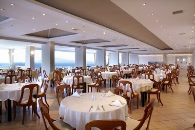 Hotel Sunshine Club - letecký zájazd CK Turancar - Korfu, Nissaki
