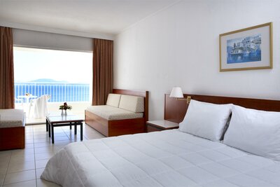 Hotel Sunshine Club - letecký zájazd CK Turancar - Korfu, Nissaki