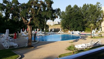 Hotel Kamenec Nesebar - bazén - letecky a autokarový a indivduálny zájazd - Bulharsko-Nessebar