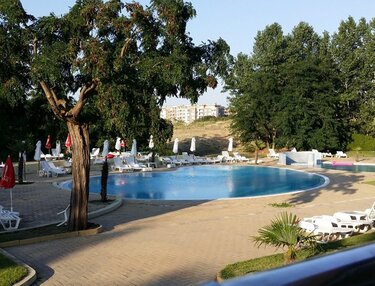 Hotel Kamenec Nesebar - bazén - letecky a autokarový a indivduálny zájazd - Bulharsko-Nessebar