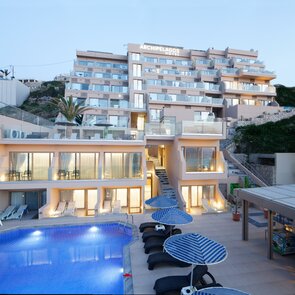 Archipelagos Residence