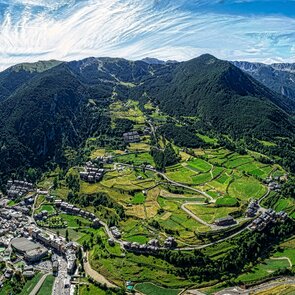 Andorra, Girona a Katalánsko