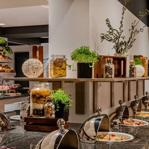 Medora Auri Family Beach