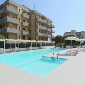 Family Hotel Marina Beach 