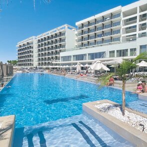 Chrysomare Beach Hotel & Resort