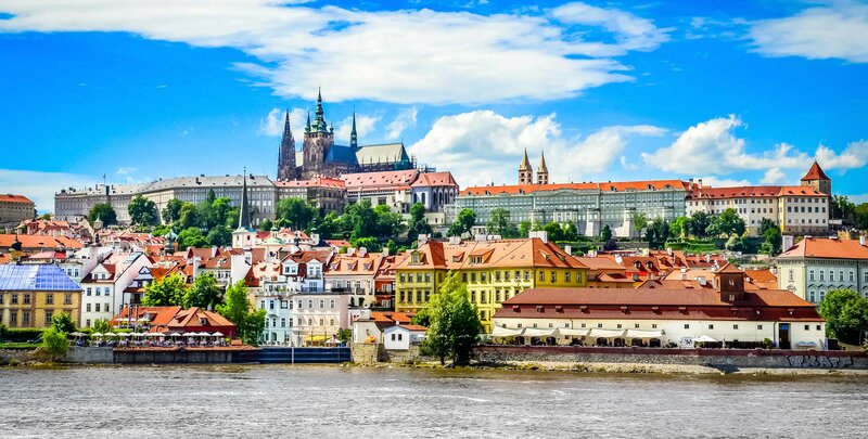 Praha, zámky a hrady v Čechách