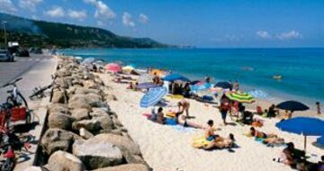 Villaggio Baia di Zambrone- pláž- zájazd individuálnou dopravou CK Turancar- Taliansko Kalábria- Marina di Zambrone