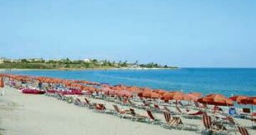 Villagio Hotel Dolomity Sul Mare-pláž- zájazd individuálnou dopravou CK Turancar- Taliansko Kalabria Briatico