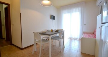 apartmánový dom Patrick v Bibione Spiaggia - zájazdy autobusovou a individuálnou dopravou CK TURANCAR