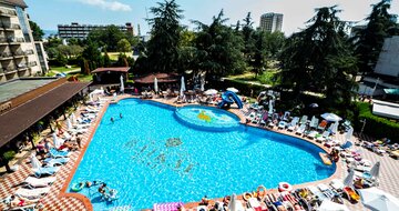 Hotel Bajkal - bazén - letecký zájazd CK Turancar - Bulharsko, Slnečné pobrežie