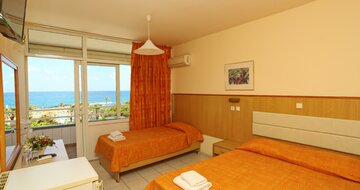 Hotel Eri beach-izba-letecký zájazd CK Turancar-Kréta-Hersonissos