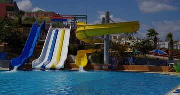 Grécko - Kréta - Hotel Eri beach-bazén-šmykľavky