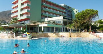 Grécko - Kréta - Hotel Eri beach-bazén-exteriér