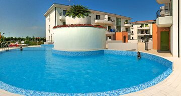 Rezidencia Gran Mado s bazénom - CK TURANCAR - Taliansko Caorle - zájazdy individuálnou dopravou