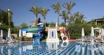 Hotel Delphin Imperial - bazén a tobogány - letecký zájazd CK Turancar - Turecko, Lara
