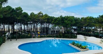 Diamma resort - bazén - letecký zájazd CK Turancar - Albánsko, Durres