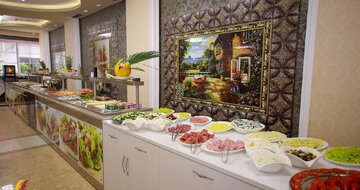 Fafa Premium – jedáleň– letecký zájazd CK Turancar – Albánsko, Durrës