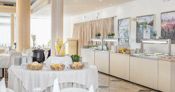 Hotel Punta - Chorvátsko Vodice - zájazd CK Turancar