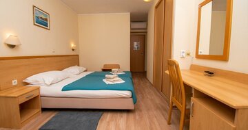 Hotel Centinera - izba - autobusový zájazd CK Turancar - Chorvátsko, Istria, Pula